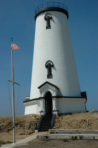 Piedras Blancos Lighthouse 082.jpg